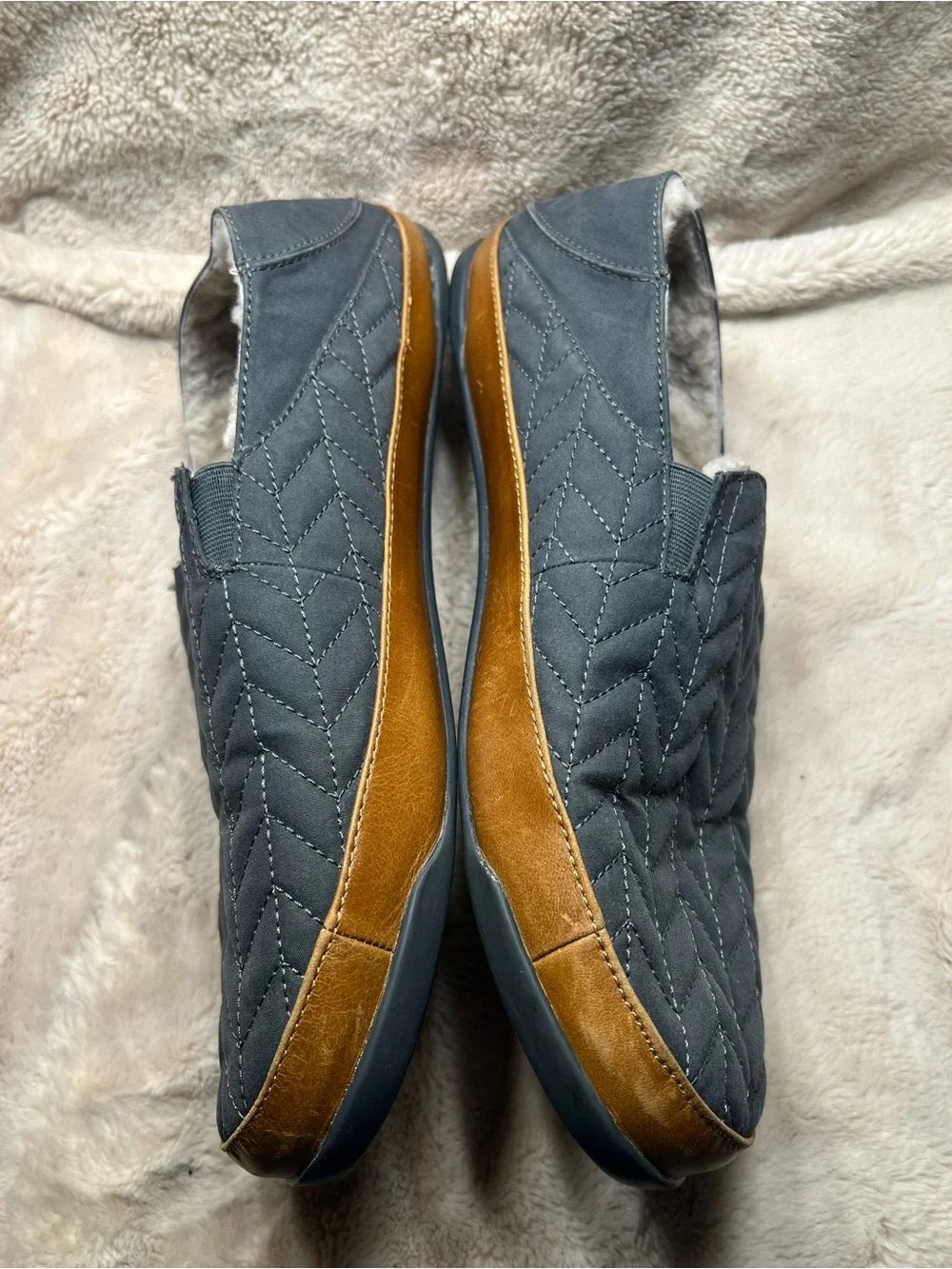 OluKai Hanohano men's slippers mens size 13